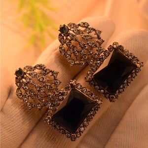 Elegant Blue and Gold Earrings on gold plating